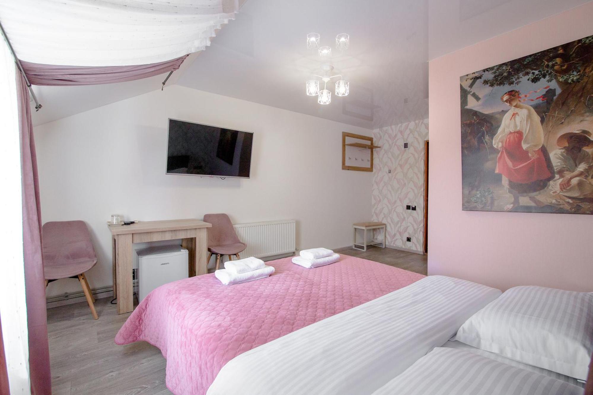 Готель Гайсин «Тіроль» Room photo