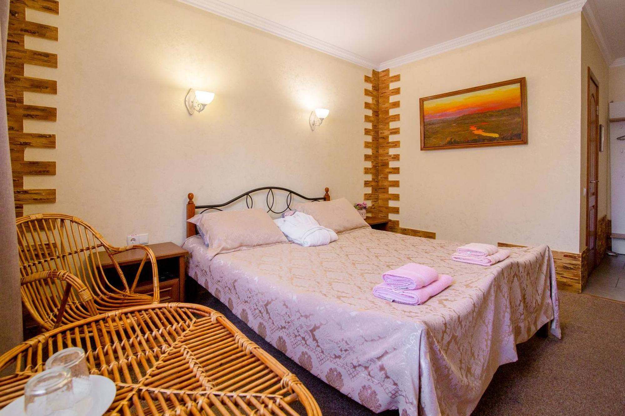 Готель Гайсин «Тіроль» Room photo