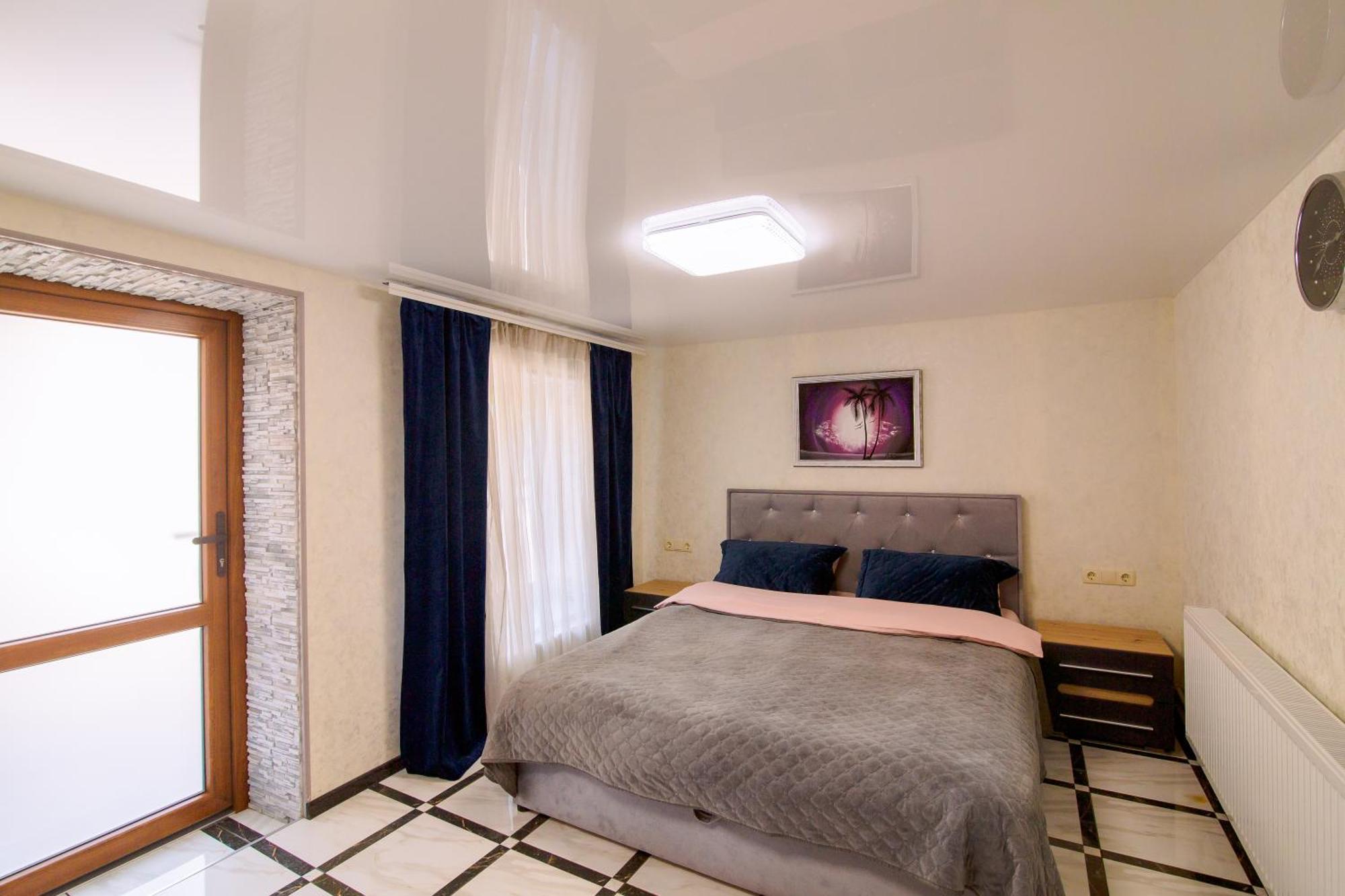 Готель Гайсин «Тіроль» Room photo